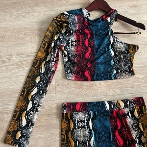 One shoulder printed set